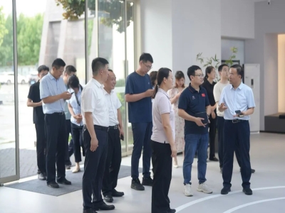 綠色建材產(chǎn)業(yè)鏈融鏈固鏈再發(fā)力！哈工大王代玉教授一行蒞臨天意機械、卓越精工考察調(diào)研