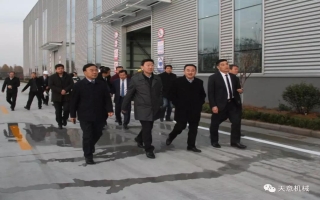 山東省住建廳黨組成員、副廳長張曉海蒞臨天意機(jī)械調(diào)研指導(dǎo)